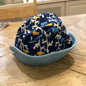 Only worn a few times! Patagonia UV bucket hat!